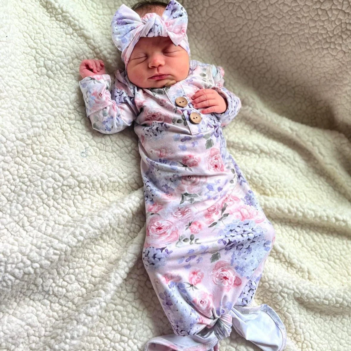 Henlee's Hydrangea Newborn Baby Knot Gown & Hat Set - Image 3