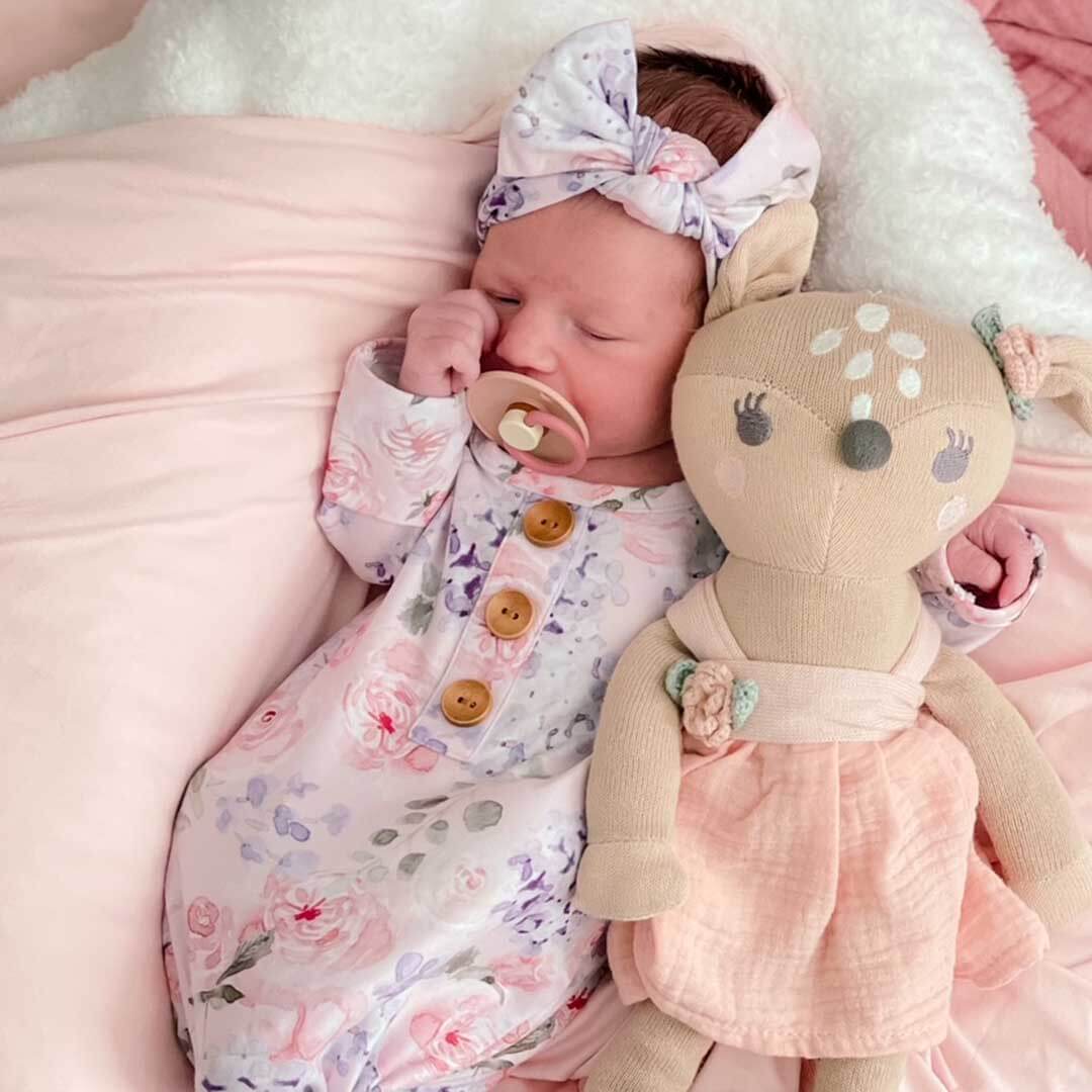 Henlee's Hydrangea Newborn Baby Knot Gown & Hat Set - Image 4